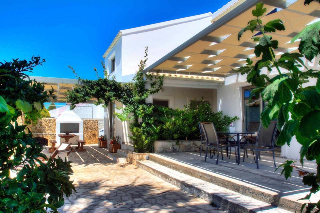 Issos Beach Villa Línia Exteriér fotografie