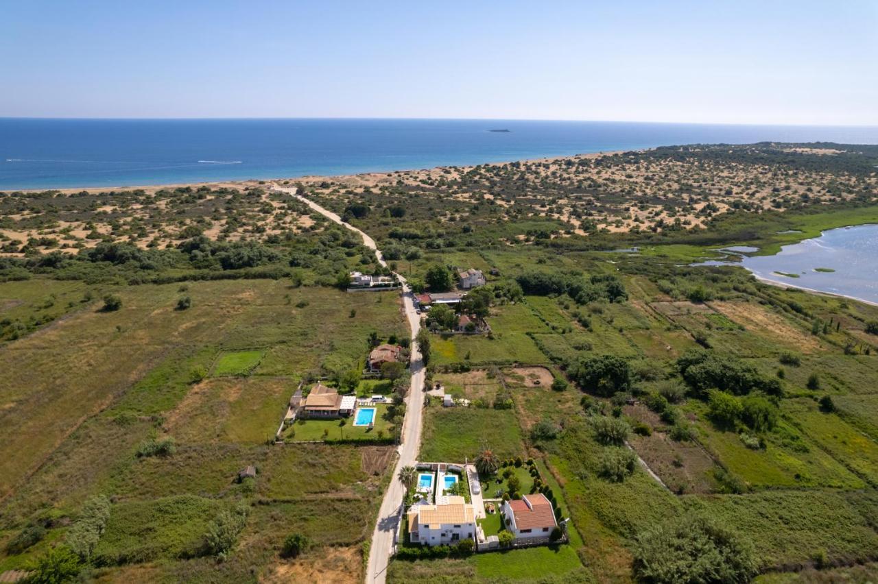 Issos Beach Villa Línia Exteriér fotografie