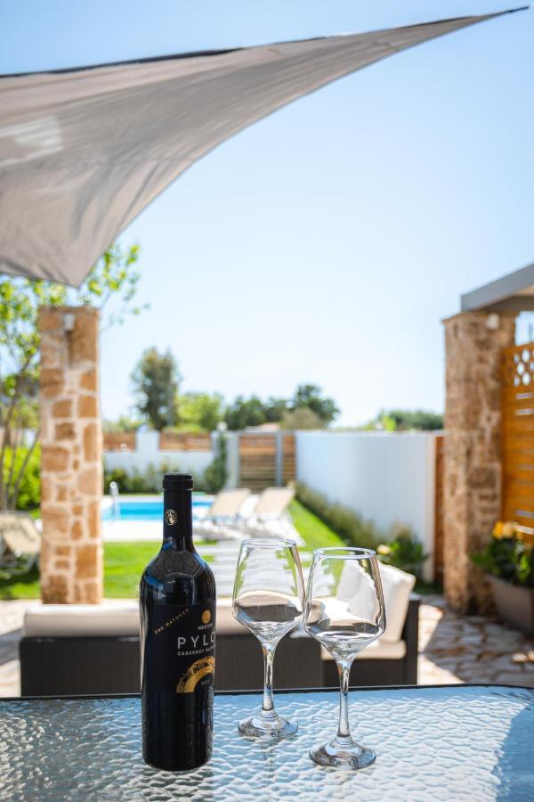 Issos Beach Villa Línia Exteriér fotografie