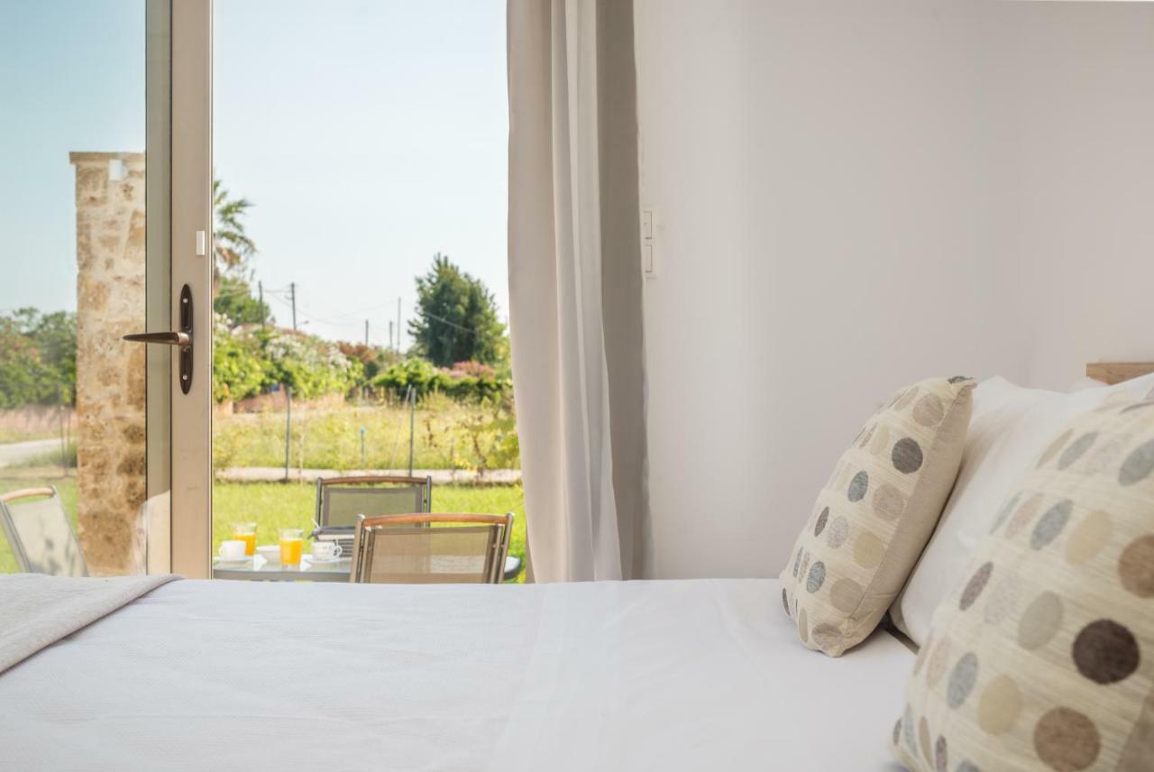 Issos Beach Villa Línia Exteriér fotografie