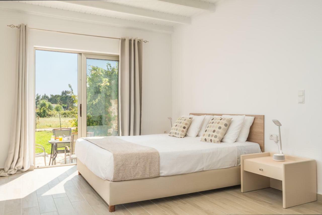 Issos Beach Villa Línia Exteriér fotografie